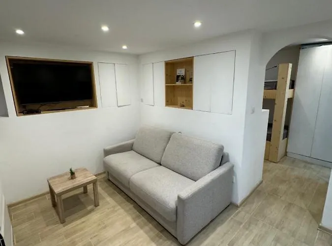 Moderne Santa Giulia Lägenhet *